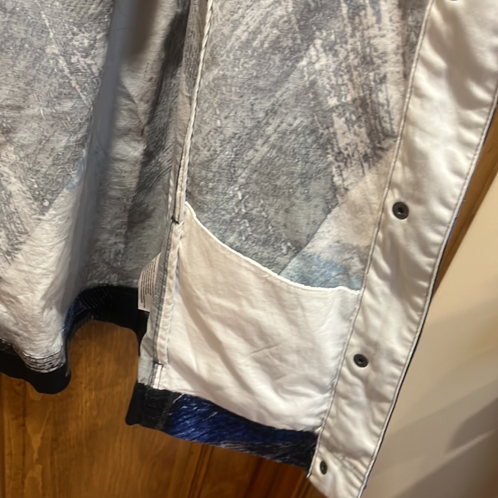 Jacket - Picture 9 of 10